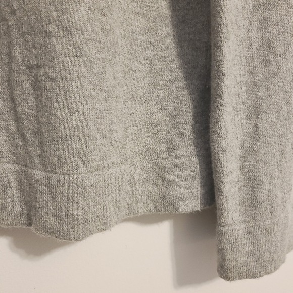 J. Crew Mercantile | Men's Gray Wool Blend Round Neck Sweater (Size Large) - Picture 9 of 13